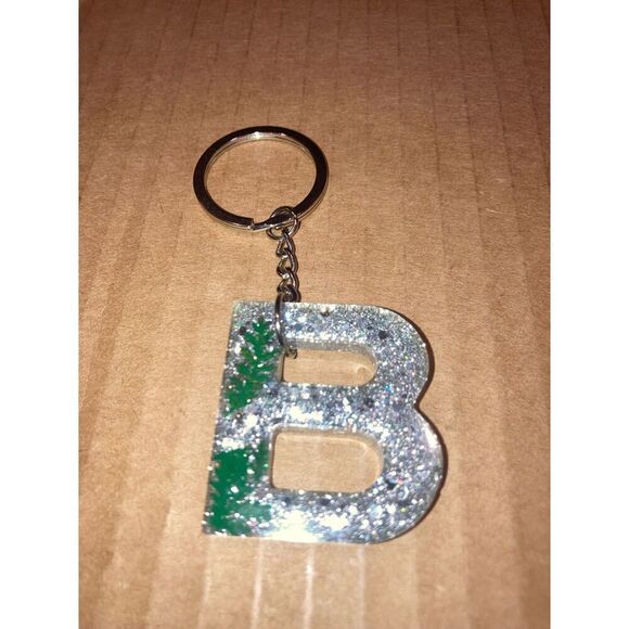 ☀️3/$12☀️ Letter “B” Resin Keychain - Picture 1 of 5